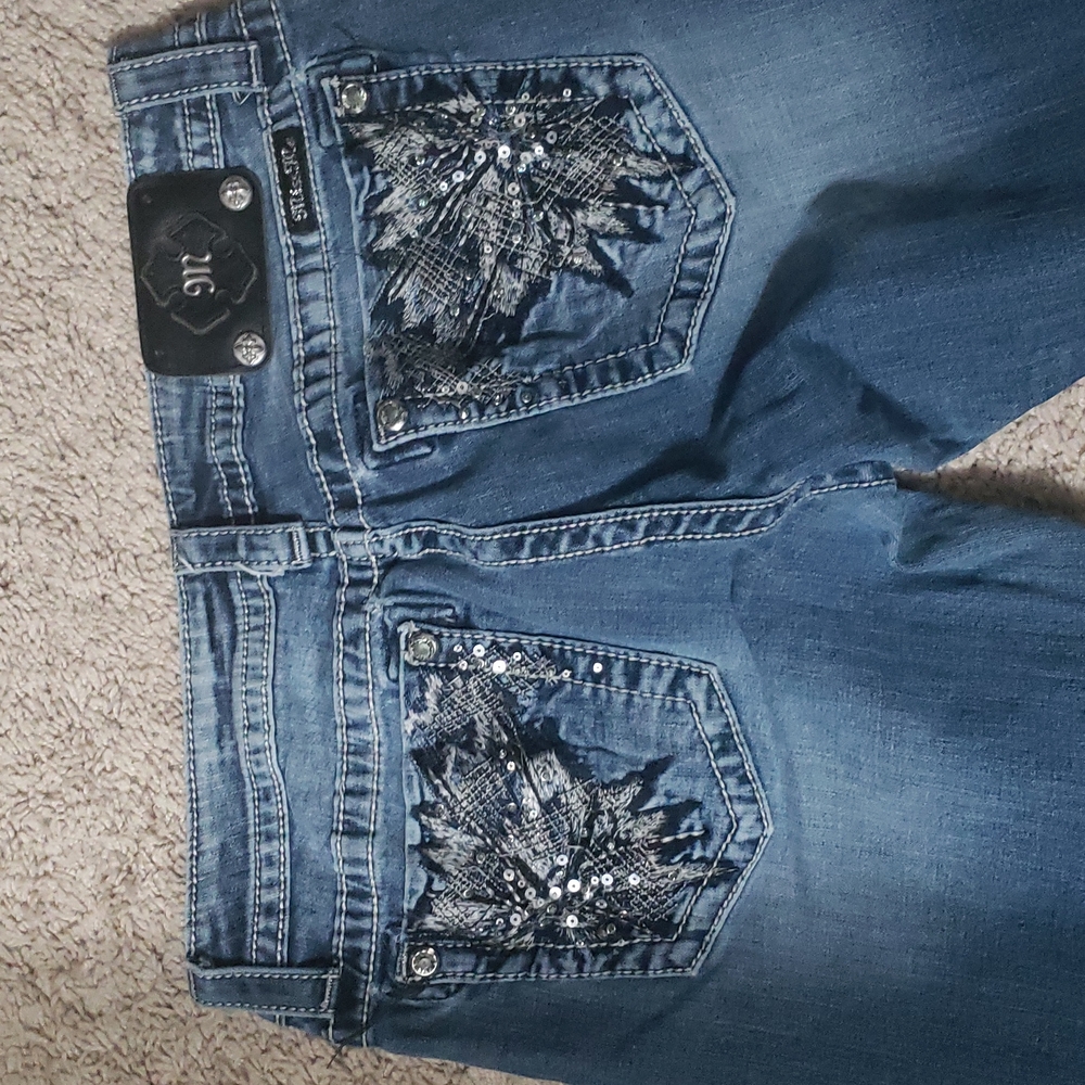 Miss Me Embellished Boot Cut Jean's size 32 inseam 34